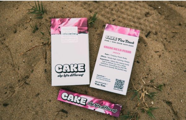 Creme De La Fleur Cake Disposable